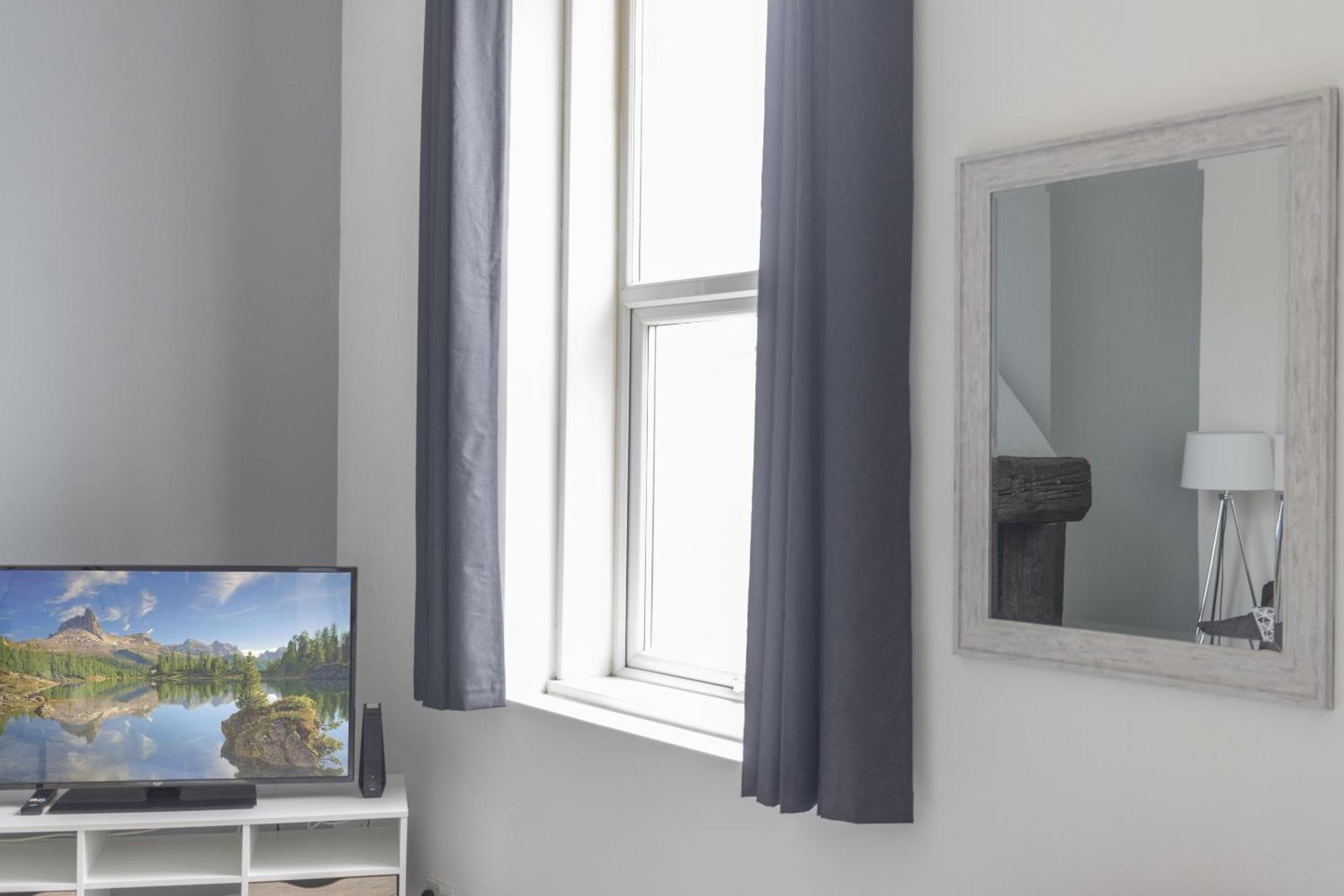 דירות פלימות' Alexandra - Large 3 Bed Perfect For Contractors, Free Parking, Fast Wifi And Great Value! מראה חיצוני תמונה