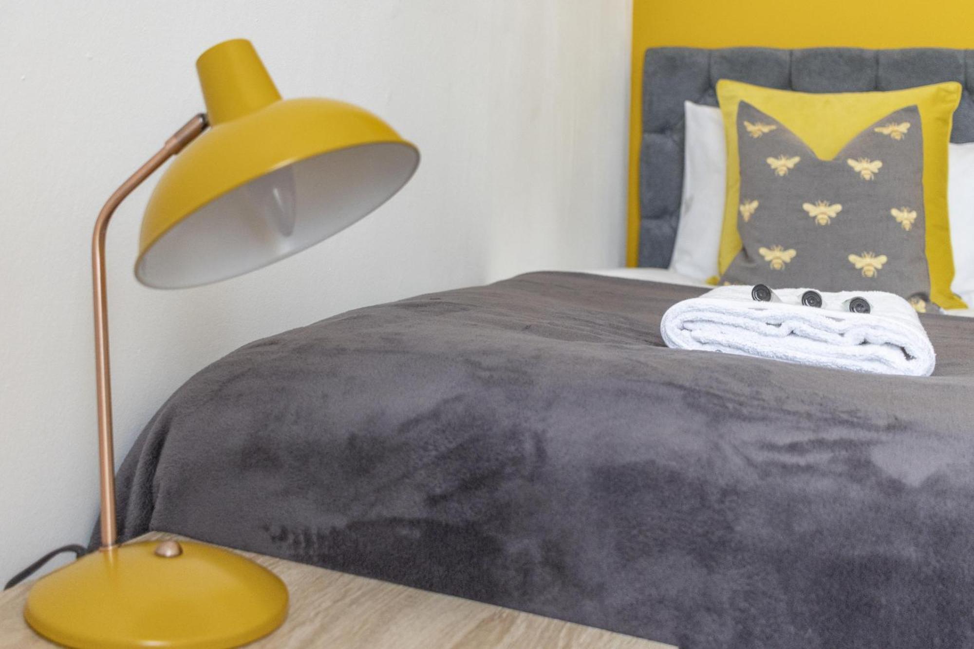 דירות פלימות' Alexandra - Large 3 Bed Perfect For Contractors, Free Parking, Fast Wifi And Great Value! מראה חיצוני תמונה